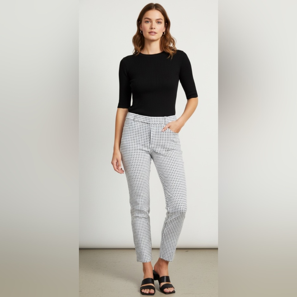 BANANA REPUBLIC Pants 6 Blue White Polka Dots Business Career Cropped Texture